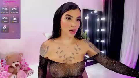 Snapshot of emmarusselx chatting on September 24, 8:34 pm Emma Russell online show from September 24, 8:34 pm