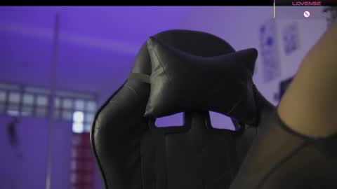 Snapshot of emmasanzoficial chatting on February 23, 11:51 am Sara online show from February 23, 11:51 am