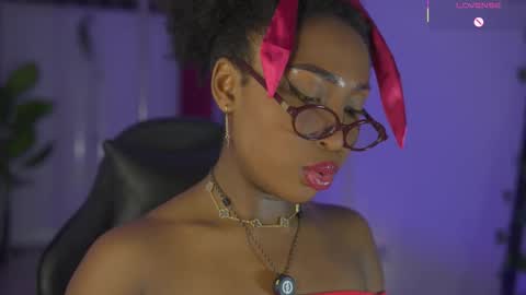 Snapshot of emmasanzoficial chatting on February 24, 11:08 am Sara online show from February 24, 11:08 am