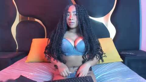 Snapshot of emmastarling_sys chatting on June 11, 5:05 am emmastarling_sys online show from June 11, 5:05 am