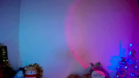 RH-NEGATIVE GREEN-EYED BAELIEN online show from January 12, 4:12 pm