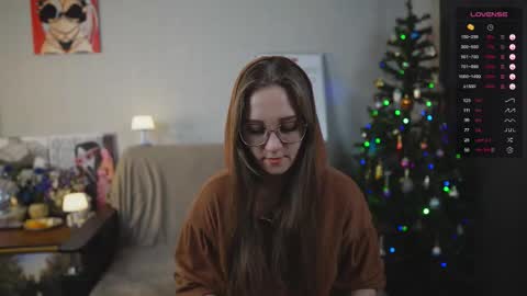 Mia online show from December 17, 9:59 am