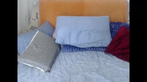 Snapshot of emmatoo95 chatting on October 30, 9:00 am Emmatoo online show from October 30, 9:00 am