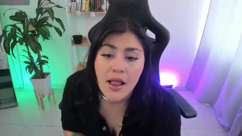 EMMA online show from November 24, 5:23 pm