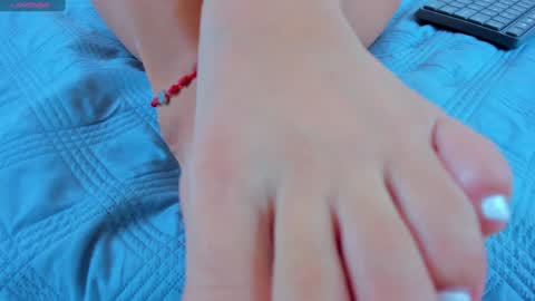 Snapshot of emmi_love_ chatting on January 29, 3:15 pm Emmi online show from January 29, 3:15 pm