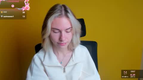 Emmi online show from October 11, 5:39 am