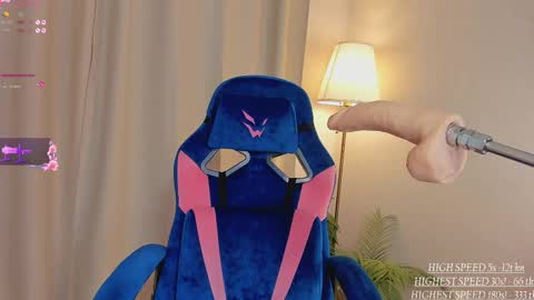 Snapshot of emmicanfly chatting on March 10, 3:34 am Emmi online show from March 10, 3:34 am