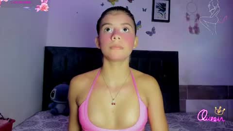 Snapshot of emmie_bunny chatting on June 20, 12:36 am Emmie online show from June 20, 12:36 am