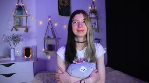 emmie_everly online show from October 12, 9:25 pm