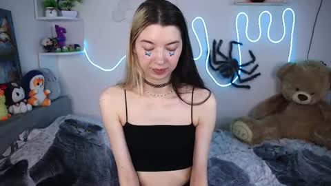 emmie_everly online show from June 26, 1:26 pm