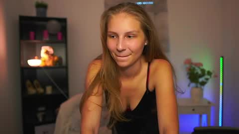Emmie online show from June 10, 1:32 pm