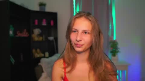 Emmie online show from July 24, 6:39 pm