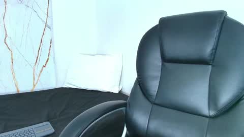 Emmie online show from September 12, 11:48 pm