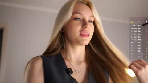 Aurora online show from October 15, 8:58 am