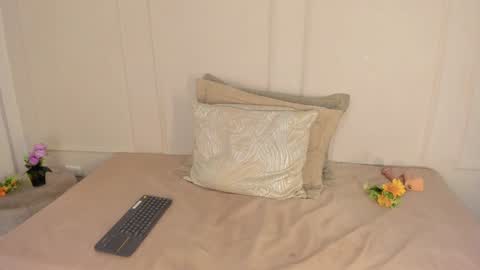 Snapshot of emmiily_z chatting on January 9, 10:41 pm Emmiily online show from January 9, 10:41 pm