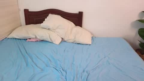 Emmily online show from November 29, 7:44 am