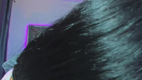 Snapshot of emmilysantibanez chatting on December 9, 7:50 pm Emmily Santibaez online show from December 9, 7:50 pm