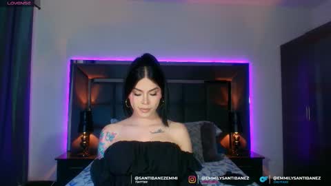 Snapshot of emmilysantibanez chatting on February 16, 3:59 pm Emmily Santibaez online show from February 16, 3:59 pm