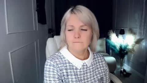 emmmam online show from November 26, 10:00 pm