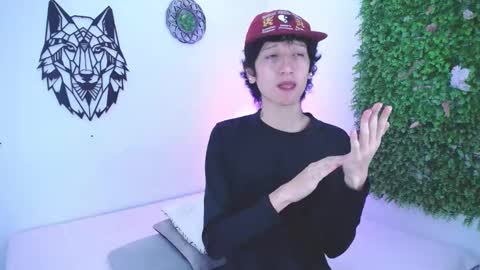 Snapshot of emmo_boy chatting on November 22, 12:48 pm SERGIO online show from November 22, 12:48 pm