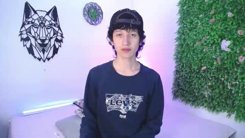 Snapshot of emmo_boy chatting on November 30, 12:31 pm SERGIO online show from November 30, 12:31 pm