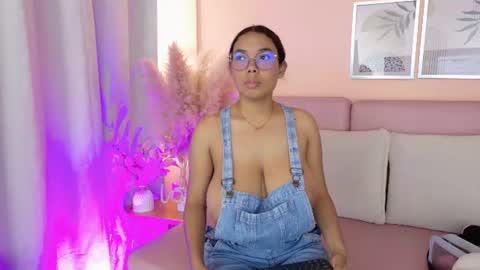 Emmy and Luna  online show from July 2, 12:33 pm