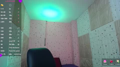 emmy_durant online show from December 2, 7:53 pm