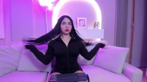   online show from June 6, 11:15 am