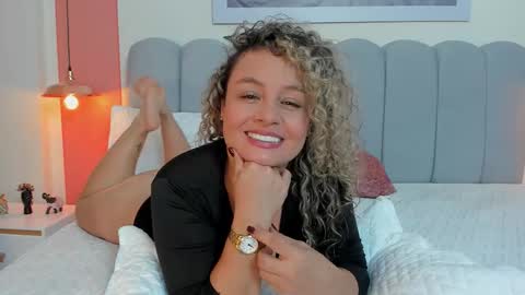 Snapshot of emmyboyd chatting on November 24, 3:56 pm Emma online show from November 24, 3:56 pm