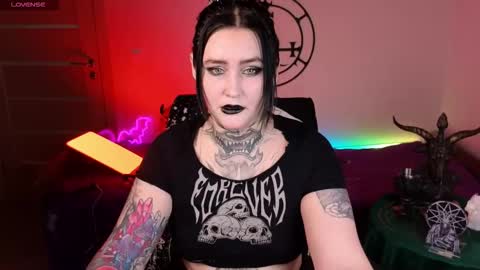 Emmy Bright     50  online show from February 6, 2:27 am