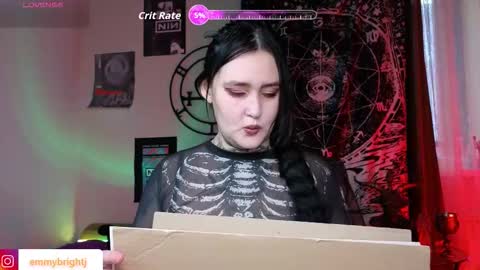 Emmy Bright     50  online show from February 25, 2:10 am