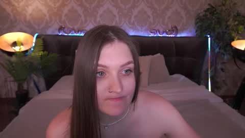 Snapshot of emmycharm chatting on February 27, 10:48 am E M M Y online show from February 27, 10:48 am