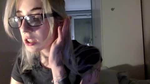 Emmy online show from March 10, 7:41 pm