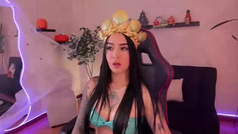 Emmy Evans  online show from October 1, 7:53 pm