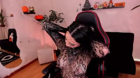 Emmy Evans  online show from October 10, 8:41 pm