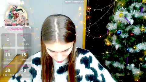 Snapshot of emmygreans chatting on December 26, 9:44 am Emmy online show from December 26, 9:44 am