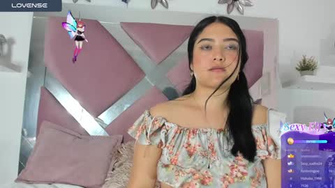 emmymiller1 online show from January 24, 11:02 pm