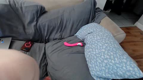 EmoDream1998 online show from December 31, 10:37 am