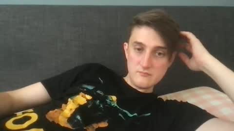 Snapshot of emotionalmotionsickness chatting on April 1, 3:18 am emotionalmotionsickness online show from April 1, 3:18 am