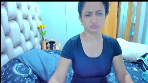 Snapshot of emperatriztapia chatting on February 24, 12:41 am emperatriztapia online show from February 24, 12:41 am