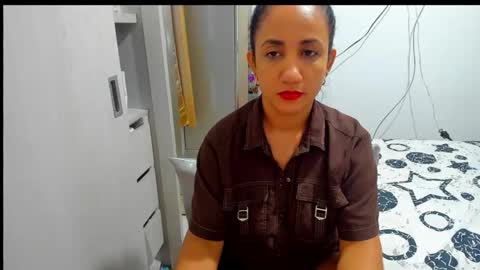 Snapshot of emperatriztapia chatting on October 14, 10:43 pm emperatriztapia online show from October 14, 10:43 pm