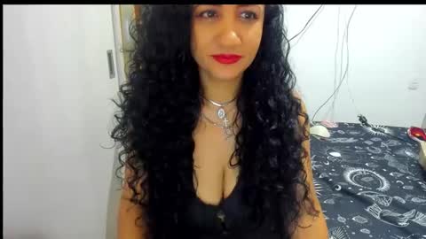 Snapshot of emperatriztapia chatting on October 22, 10:42 pm emperatriztapia online show from October 22, 10:42 pm