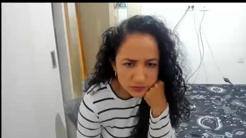 Snapshot of emperatriztapia chatting on October 23, 11:35 pm emperatriztapia online show from October 23, 11:35 pm