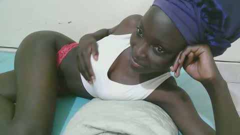 empress_ivy1 online show from April 21, 5:28 pm