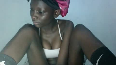 empress_ivy1 online show from July 2, 6:36 pm