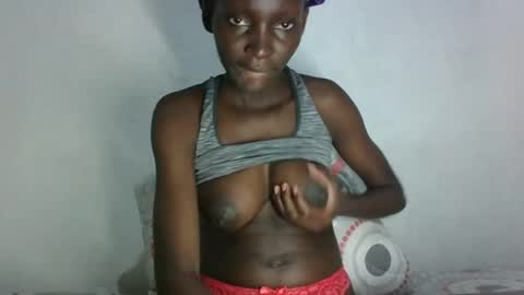 empress_ivy1 online show from July 14, 6:35 pm