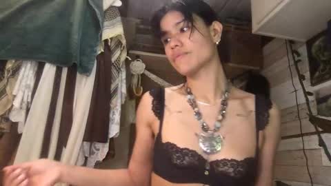 Snapshot of empressmeplease chatting on May 14, 4:36 pm empressmeplease online show from May 14, 4:36 pm