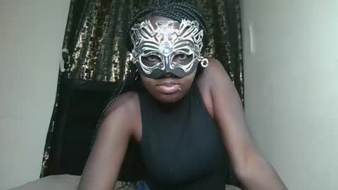 Snapshot of empressvee24 chatting on April 4, 10:35 am vee online show from April 4, 10:35 am