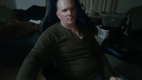 Snapshot of emsguy1 chatting on December 18, 5:48 am Matt online show from December 18, 5:48 am