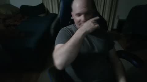 Snapshot of emsguy1 chatting on April 3, 4:54 am Matt online show from April 3, 4:54 am